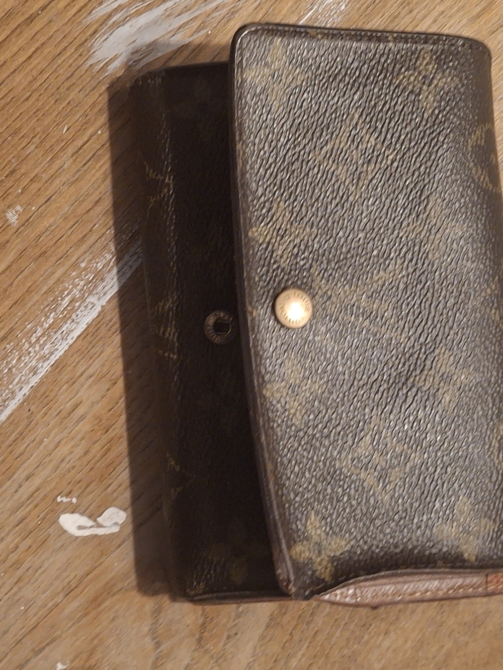 Louis Vuitton Textured Leather Card Wallet in Brown Vintage